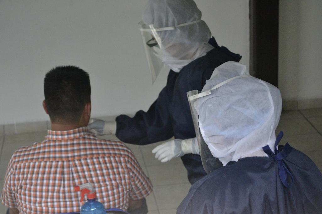 funki_mario's tweet photo. #ChimalhuacánBajaContagios  👨🏻‍⚕️✅ | En el municipio de Chimalhuacán, Estado de México, ha bajado el número de contagios de Covid19, gracias a las pruebas gratuitas que brinda el @gobchimalhuacan de @jtolentinoroman. Sigamos cuidándonos todos, usemos cubrebocas 👍🏻🔥😷 https://t.co/y62j2cUdph