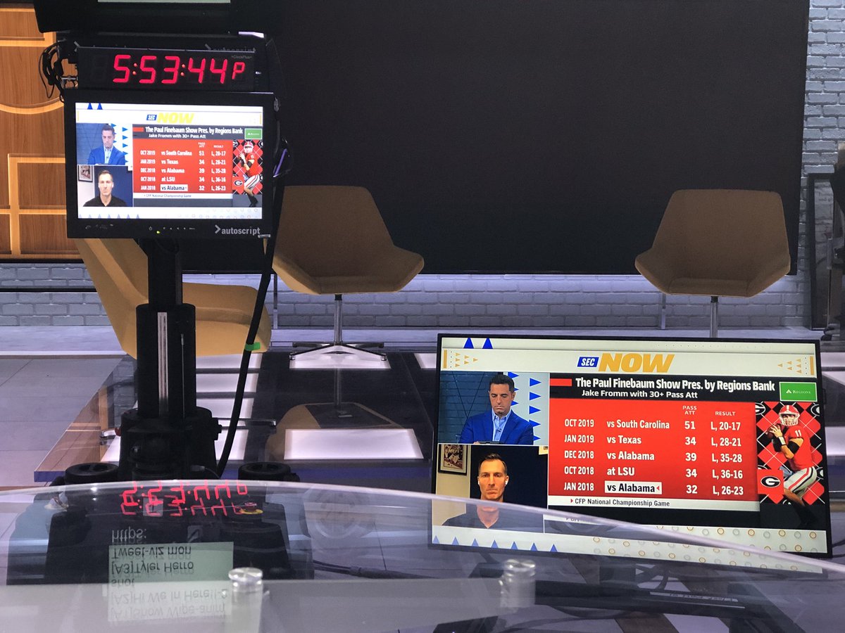 ESPNDari's tweet photo. Minutes away from revealing the 2 new teams each @SEC team will play this season. #SECSchedule @SECNetwork @ChrisDoering https://t.co/ds5qehxAck