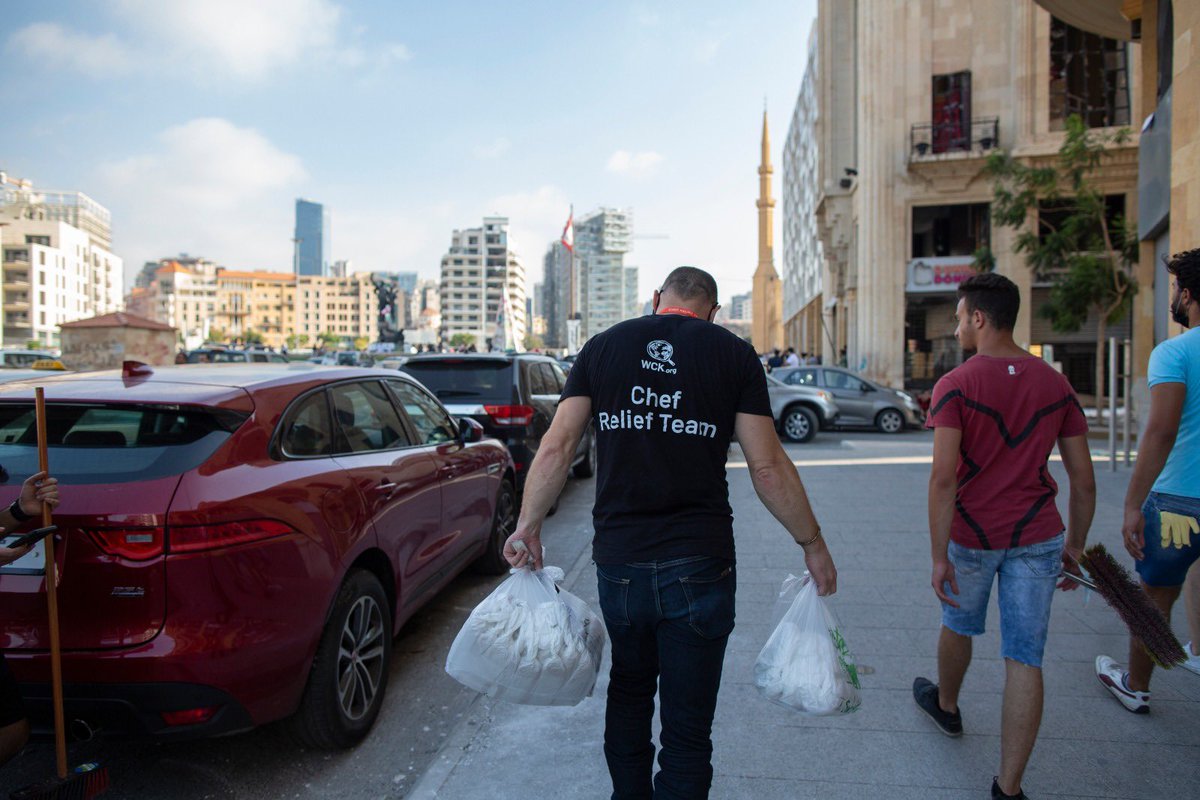 WCKitchen's tweet image. A glimpse into WCK's relief efforts in Beirut, Lebanon. 🇱🇧 Working side-by-side with the local team, hundreds of meals were delivered for people impacted by the explosion this week. We're just getting started &amp;amp; will be back tomorrow with meals for more than 2,000. #ChefsForBeirut