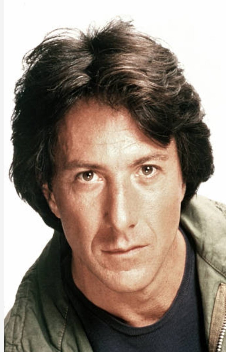  #Efemérides  #TalDíaComoHoy  #OnTHisDay  #BOTD  #Cinematography  #Actor  #DustinHoffmanHilo de 16 tweets.Hoy, 8 de agosto, es el cumpleaños de DUSTIN LEE HOFFMAN (n. 1937), actor y director.2 Óscar al Mejor actor (1979, “Kramer vs. Kramer”; 1988, "Rain Man"). 7 nominaciones.