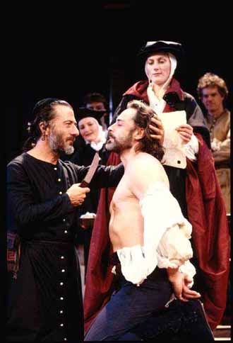 primer Óscar al mejor actor. También ella, a la Mejor actriz de reparto.Poco después fue nominado por “Tootsie” (1982, de Sidney Pollack).Volvió al teatro en 1983 como Willy Loman en “Muerte de un viajante”, de Arthur Miller, en Broadway, y de nuevo, en 1989, haciendo de