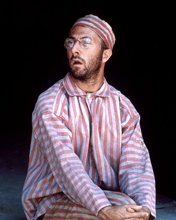 Otros títulos destacados de su Filmografía son:“Littel Big Man” (1970, de Arthur Penn); “Papillon” (1973, de Franklin J. Schaffner); “Lenny” (1974, de Bob Fosse); “All the President's Men” (1976, de Alan Pakula); “Marathon man” (1976, de John Schlesinger);