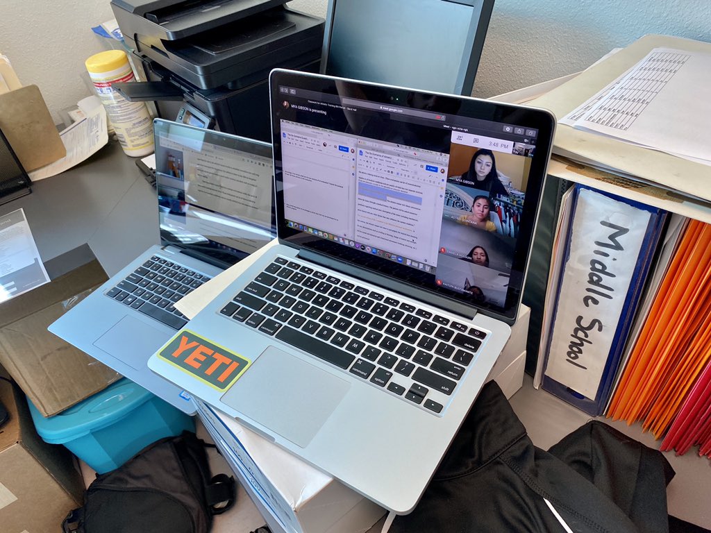 HHS_ATraining's tweet photo. Athletic training students working collaboratively to review & answer questions on an article on “The 6 Domains of Athletic Training”. They finished week 2 with the hashtag #Virtualschoolrocks @ClintISD @Mesquita_HHS @Waldecker10 @ntrevizo3 @HHSScorpions https://t.co/IoWa3sVDIM
