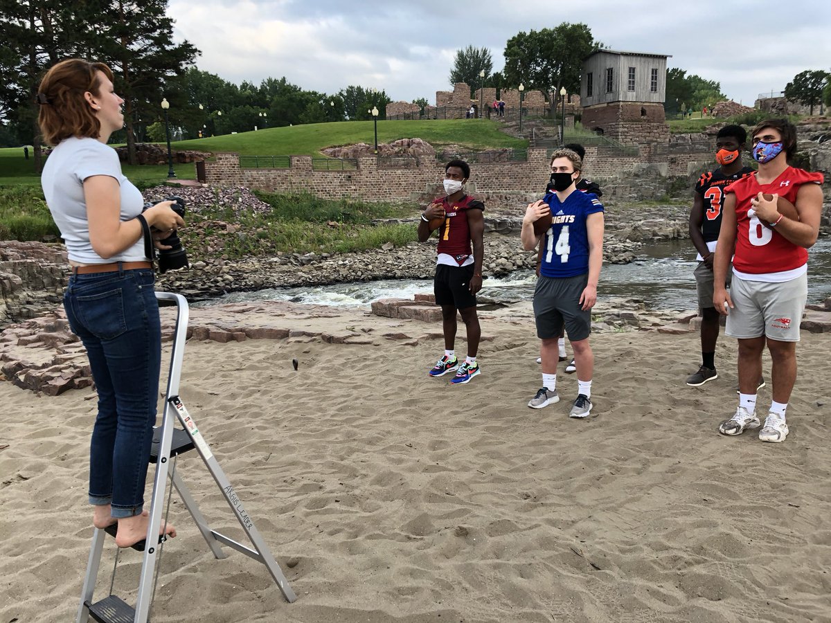 hank 🇰🇷 tweet media