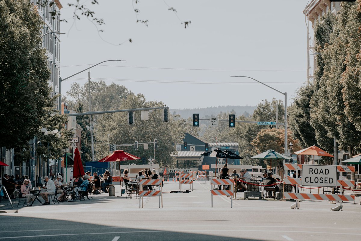 Looking forward to another beautiful weekend of outdoor seating in Downtown Salem. Summer Streets is happening and all over downtown you can enjoy some of your favorite meals, coffees, and cocktails with extended patio seating!