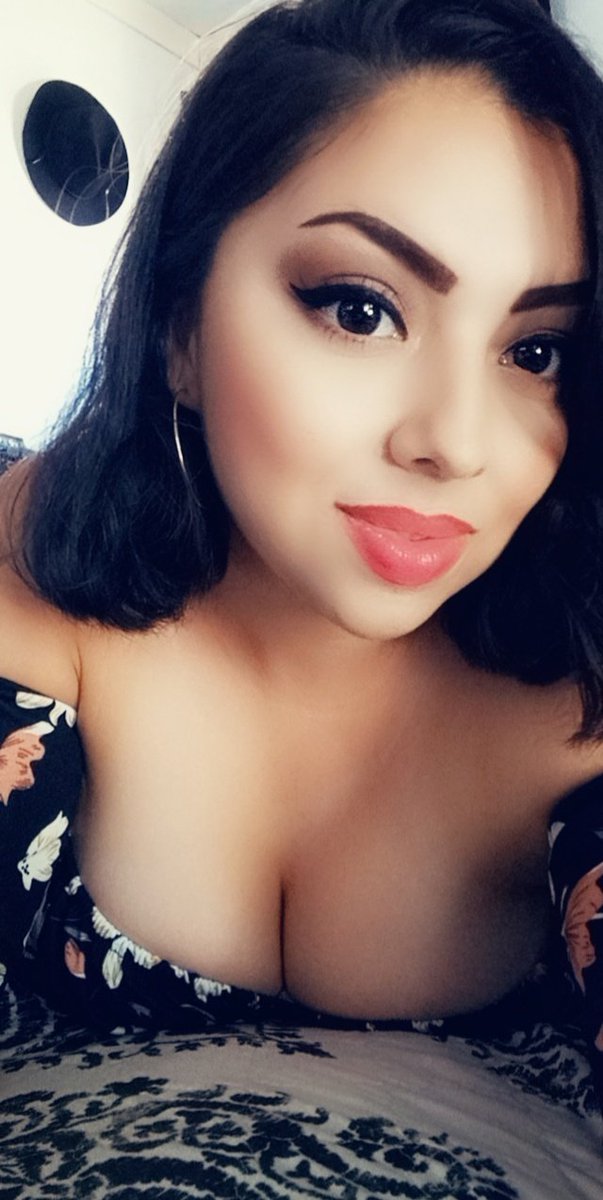 veroGalvan2008's tweet photo. I'm loving my haircut 🥰 https://t.co/Fv8OidS9dO