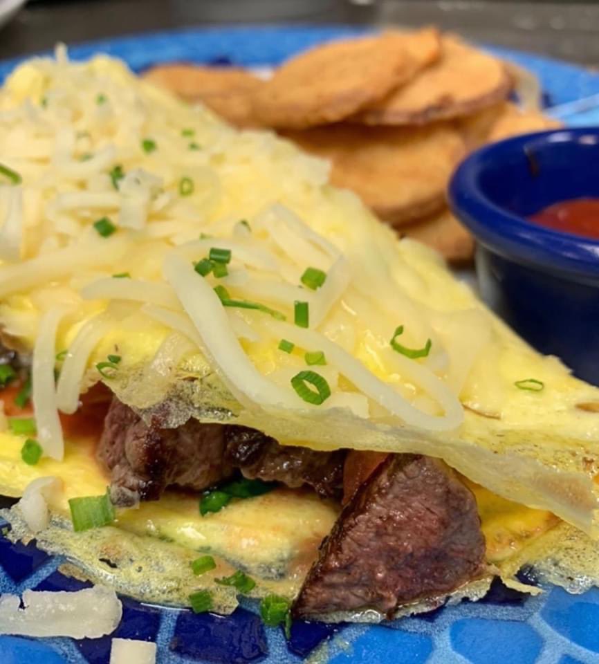 FordsFish's tweet photo. Enjoy Ford's signature brunch this weekend! ๐ณ๐ฅ๐ฆ Available while you dine-in or for curbside pickup. Order link: https://t.co/6AsZ2aP6On. Featuring the following on Sat & Sun, 11am-3pm.
Surf & Turf Omelet
Crab Cake Benedict
#fordsfishshack #loudouncountyva #brunch https://t.co/ds9RnqZkVa