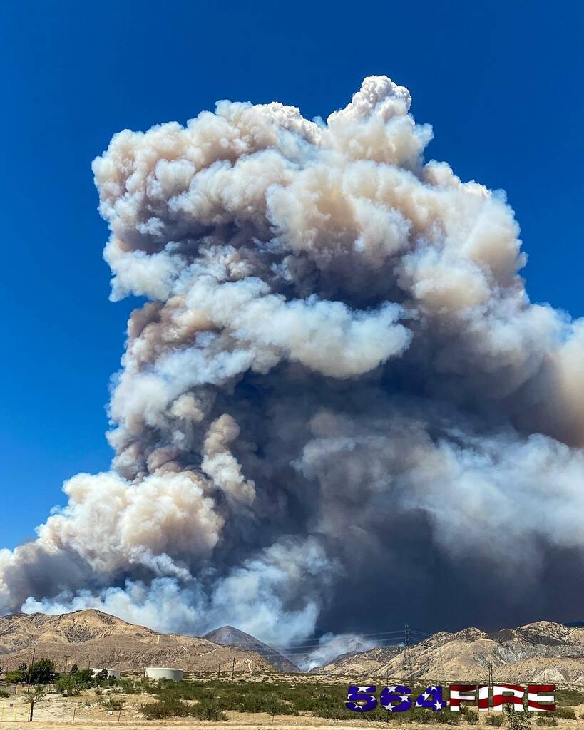 564FIREPhoto's tweet photo. #AppleFire this afternoon.
@wildlandfirephotos @wildland_firefighters @wildlandfirefighting @trainyourprobie @firefightersmotive @ffprovinggrounds @kempterfirewire @firefighter_feuerwehr #viewsfromwork #wildland #wildlandfirefighter #wildlandfire… https://t.co/UHSoHduCW7 https://t.co/jusjYZryIS