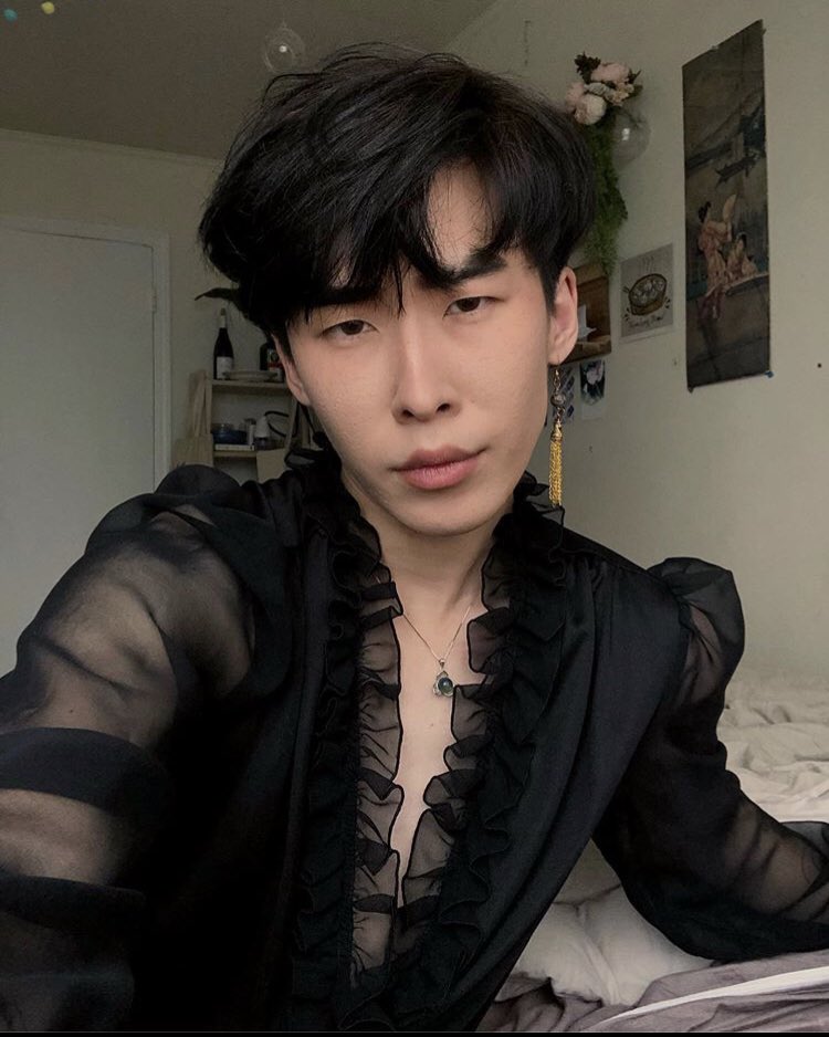 east asian boys are gorgeous (and east asian trans boys too!!)