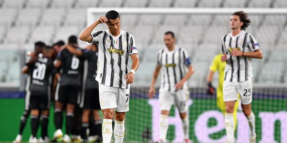 DeportesArizona's tweet photo. #CiaoRonaldo #LaJuve y #CR7 quedan fuera de la #ChampionsLeague son eliminados por @OlympiqueLyon_ #JuventusLione @Aileen_TV 
https://t.co/zZ2w3LWFyq https://t.co/jIqg7k67Ox