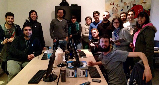 revistacitrica's tweet photo. Saludamos a lxs compañerxs de @INFOnews
que cumplen cuatro años de periodismo recuperado! 
Felicitaciones🎂 y que siga la lucha! ✌️👩‍🦰 https://t.co/dAaPRqRmY3