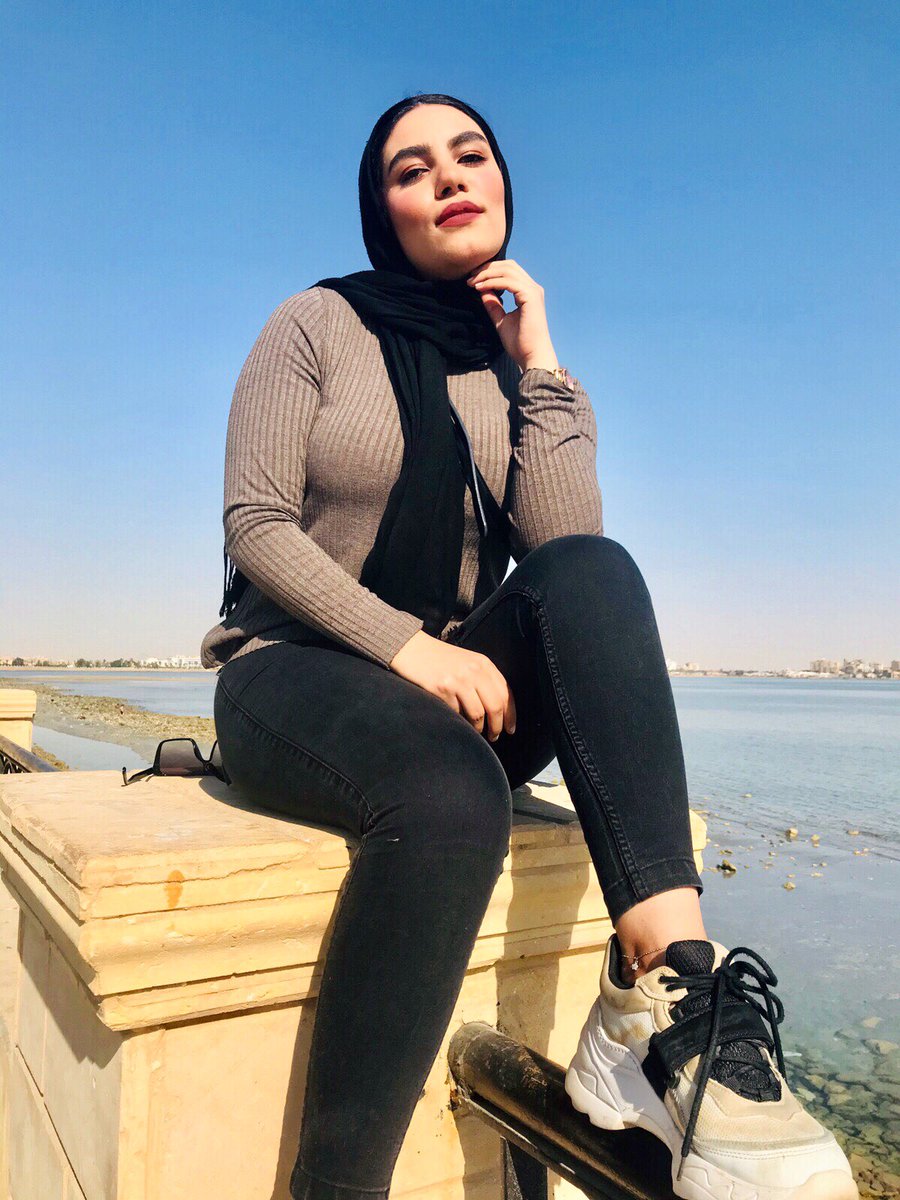 ASMAA_KOSHA's tweet photo. المتعه فى المحارم انها علاقه سريه مرغوبه من الطرفين
ومستحيل حد يتكلم عنها
اختك بتكون حاسه بيك ونفسها تتمتع زيك  
#ريحها
#الغريب_هينيكها_ويفضحها https://t.co/olEtjt1186