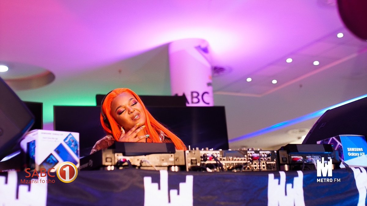 METROFMSA's tweet image. We’re jamming to the sounds of @DBNGOGO 💃🏾💃🏾💃🏾🕺🏾🕺🏾🔥🔥🔥🔥on the #Get2GetherExperience the party that comes to you simulcast on @METROFMSA &amp;amp; @Official_SABC1