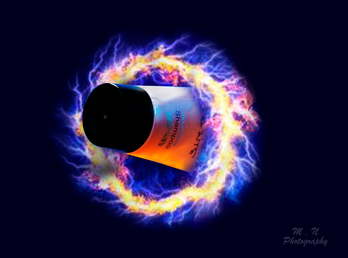 MNProductions2's tweet photo. Only if you are a friend to #cameras will you be able to capture things like this #shampoo #shampoobottlechallenge #productphotography #Production #how_is_it_done @MNProductions2 https://t.co/WgvJgoK6HY