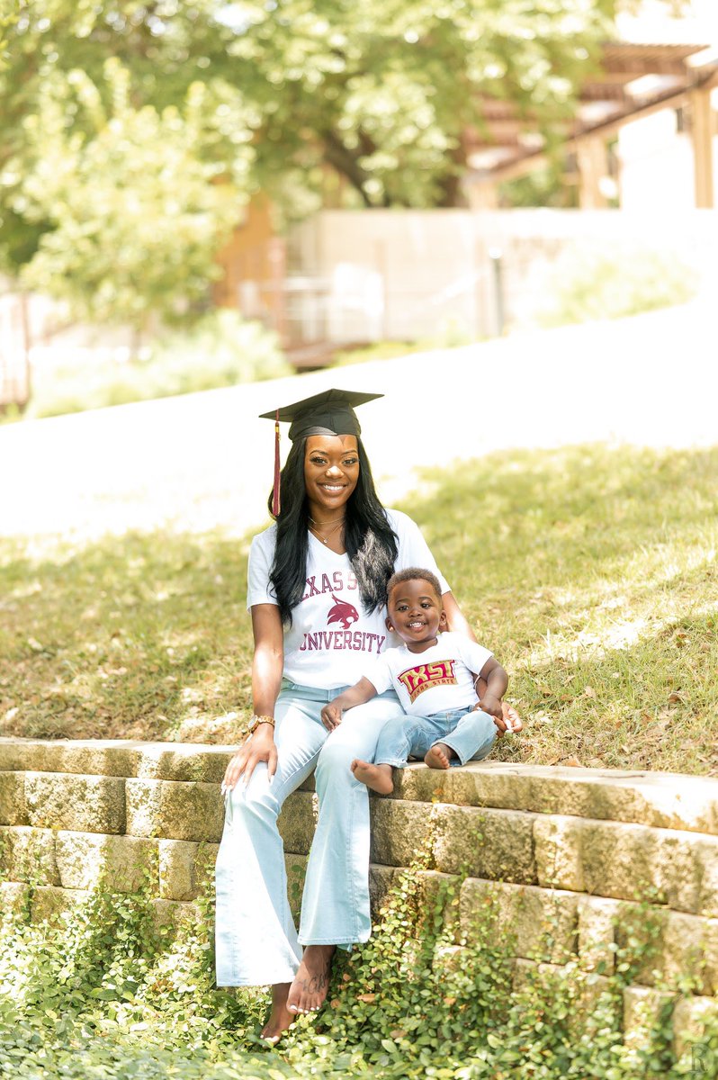 _ThatsShap's tweet photo. To the one who was there every step of the way, my first born son. It was all for you! You’ll never be the reason I didn’t accomplish my dreams, you’ll always be the reason I did. Full time mom, and full time student. Just keep going. ❤️🤞🏾 https://t.co/FdhgVblOiL