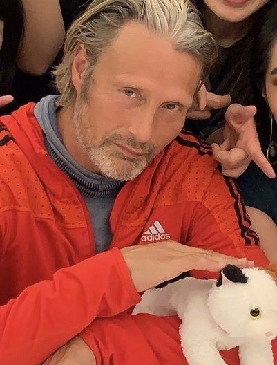 mads mikkelsen as bottles of tresemmé: a thread