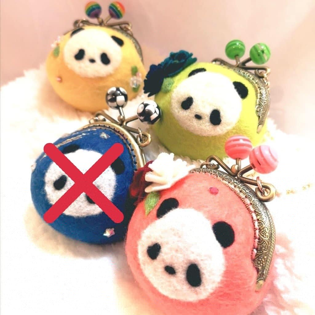 pandawakusei's tweet photo. 本日8/8～8/10まで　#御徒町マーケット　です😊

本日は木登りもソフトクリームも新作ネックレスも、ちび🐼Tシャツも🐼ブレスレットも、黒トート２種も、むにむにも、ラウンドケースも有ります
色々頑張りました🙌

10時～18時まで

#熊猫惑星　#上野動物園　#上野案内所　#松坂屋　#パンダが好き💕 https://t.co/kaZLKy7VFD