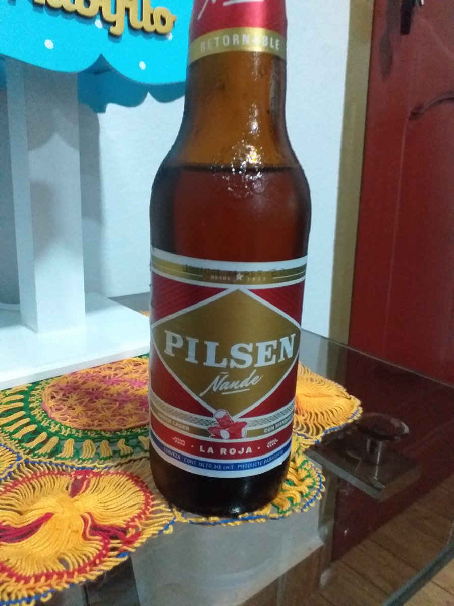 Edudu69's tweet photo. Por ser el día Mundial de la #Chevecha la #Roja de @PilsenPy 🍻🍻🍻😎😎😎🔴🔵🔴 https://t.co/l4tIYZppJn