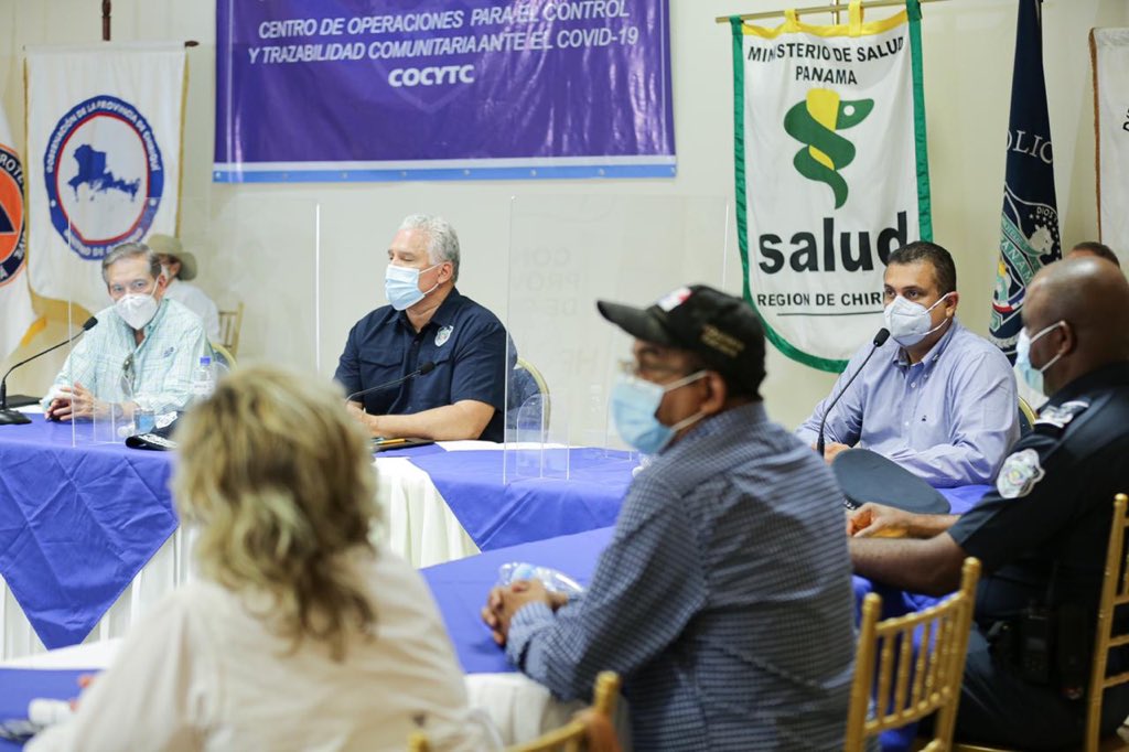 NitoCortizo's tweet photo. Además, reclutamos a 20 nuevos promotores que serán un eslabón clave en el EUT de la provincia, ya que son los que dan seguimiento a los casos positivos. Los exhorté a no bajar la guardia, a estar pendiente de sus compañeros y a trabajar en EQUIPO. #UnidosVenceremos 🇵🇦 https://t.co/ZMg4L5XDtD