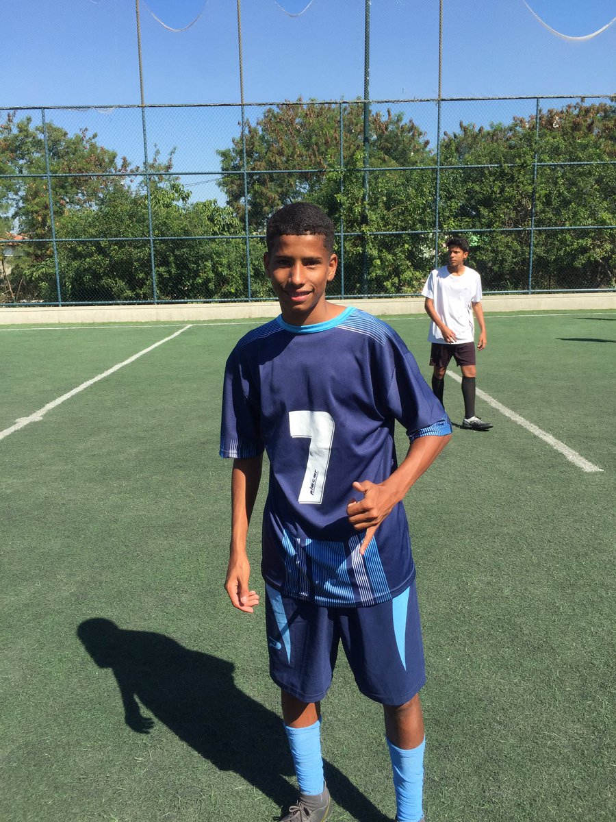ronald_itatty's tweet photo. Do jogo de hj🙇🏽‍♂️🙌🏽⚽️ https://t.co/Z5q9kRWwqA