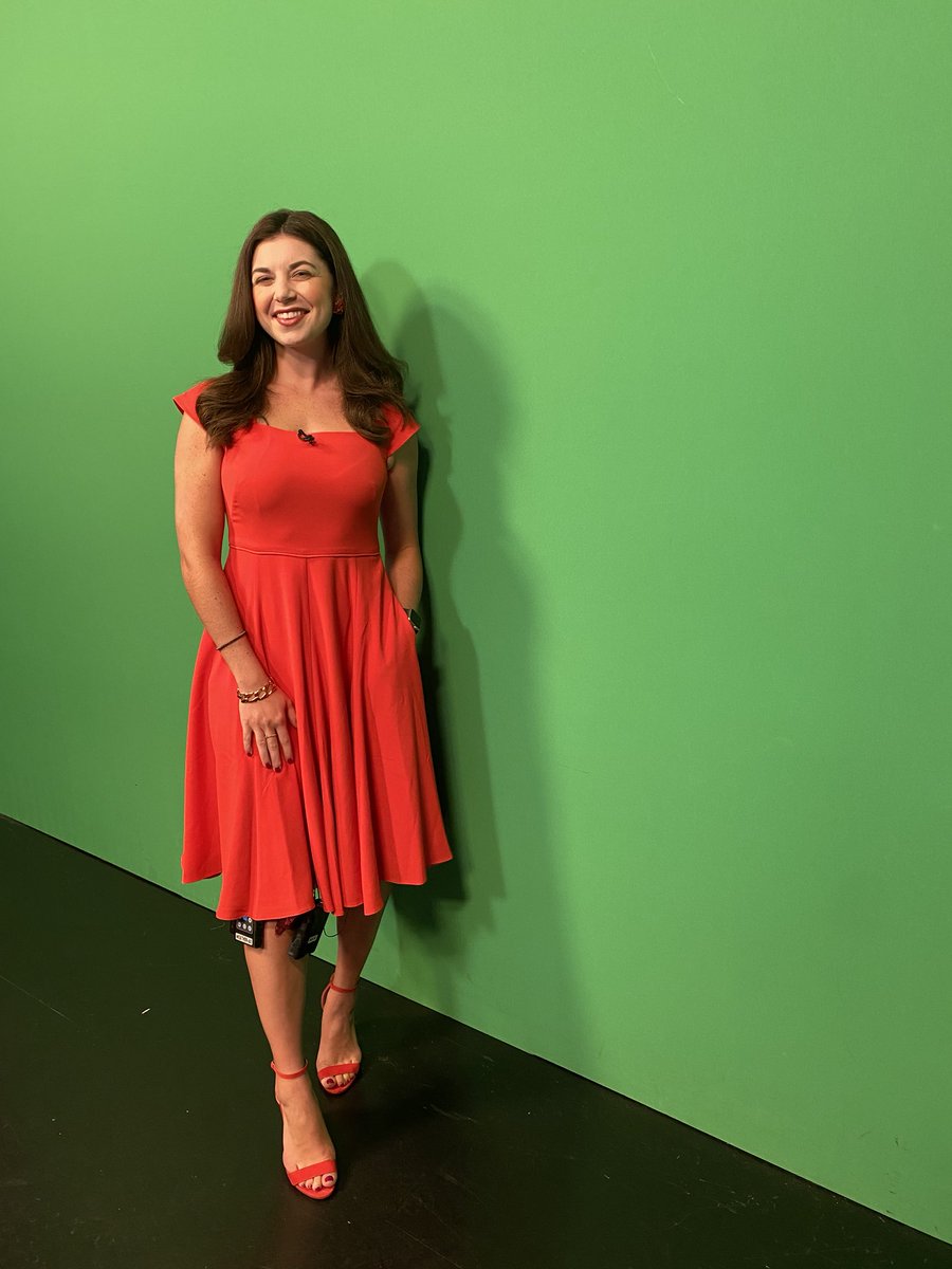 BrookeLaizer_Wx's tweet photo. (Red) dress for what should be the occassion on tomorrowβs calendar... Our forecast during what is typically #RDR weekend does, indeed, stay HOT! #senseofnormalcy https://t.co/yAKlO1zI3e