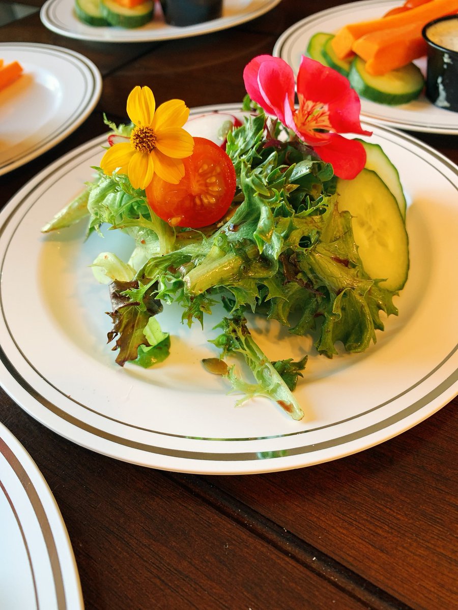 twistedforksp's tweet image. Twisted Form would love to celebrate Alberta on the Plate with you on St. Paul Alberta. Great food, service and local support #abontheplate #local #farmers #stpaul #alberta #foodie #yummyfood