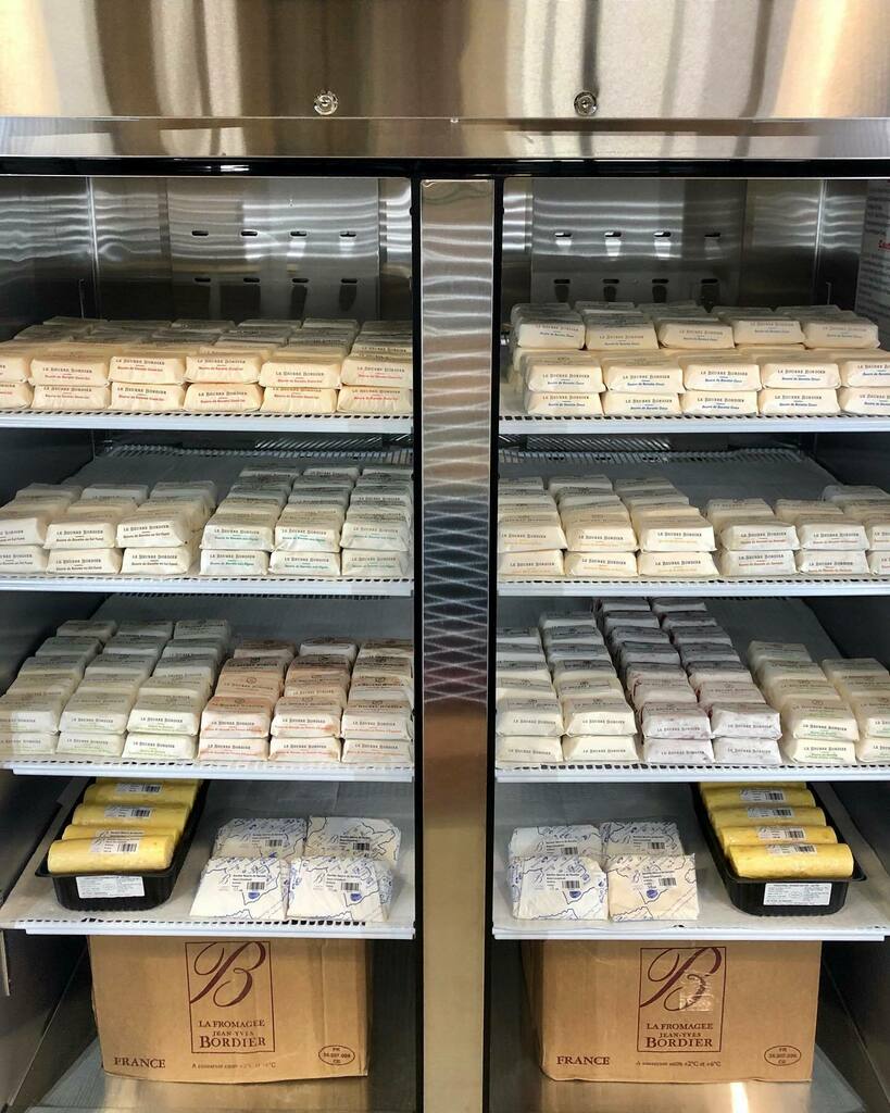 EpicurusGourmet's tweet photo. 64 kilos(!!!) of Bordier butter, direct from Brittany, France. 🇫🇷 We’re in awe too! #bordier #beurrebordier #bordierbutter #neverenough #epicurusgourmet
.
.
#exploreourwarehouse #butter #beurre #france #bretagne #brittany #beurrebreton #espritdebeurre #l… https://t.co/v06s9YGm8l https://t.co/EltnvsxZEy