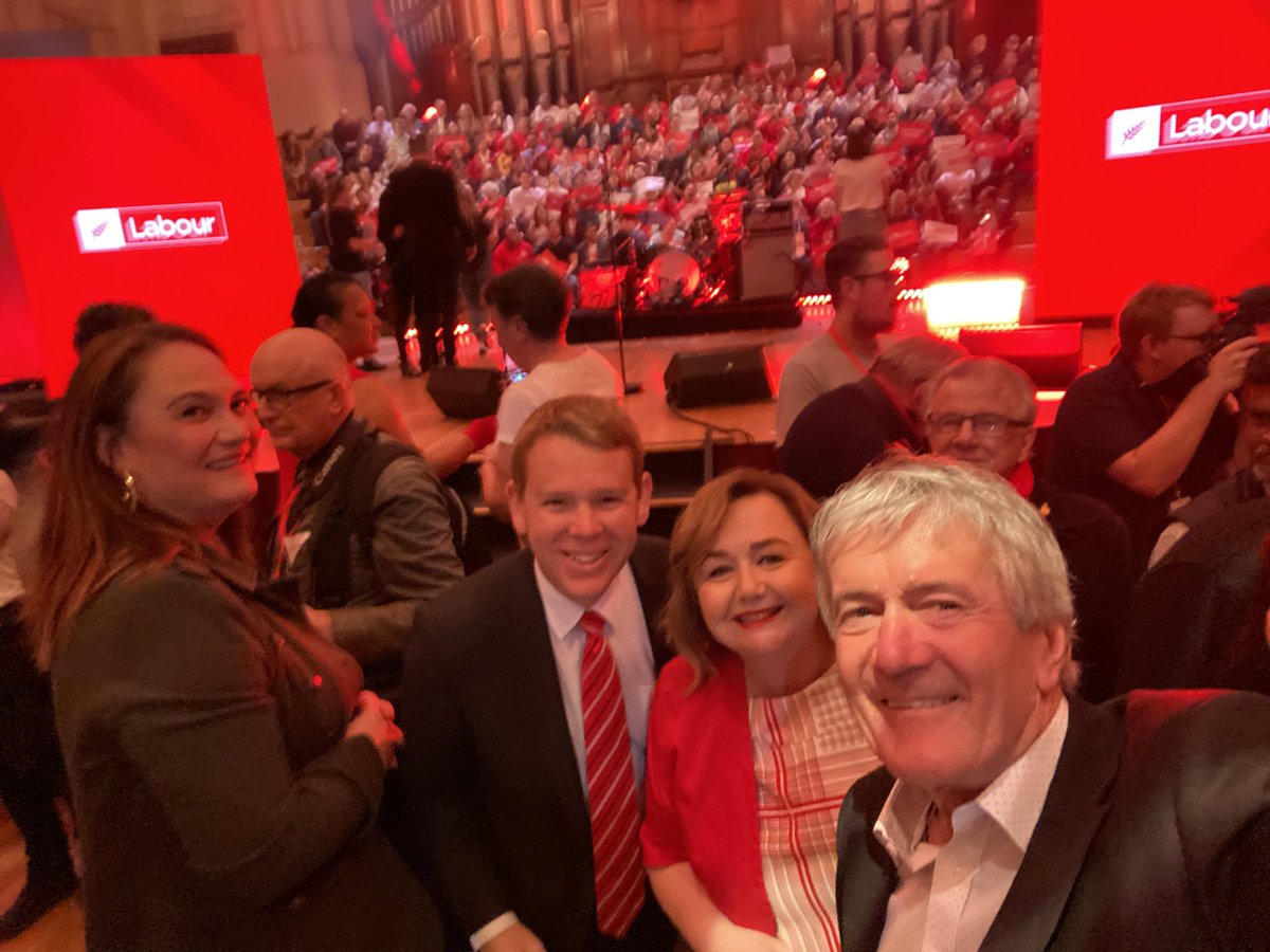 DamienOConnorMP's tweet image. This hall is heaving with energy and excitement #letskeepmoving