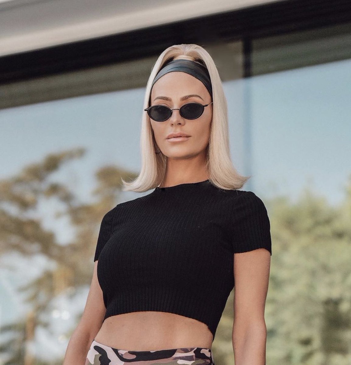 mitchoo_oo's tweet photo. still don’t understand how they get mad for Dorit for being late when she shows up looking like this https://t.co/YrwRJhY3v6