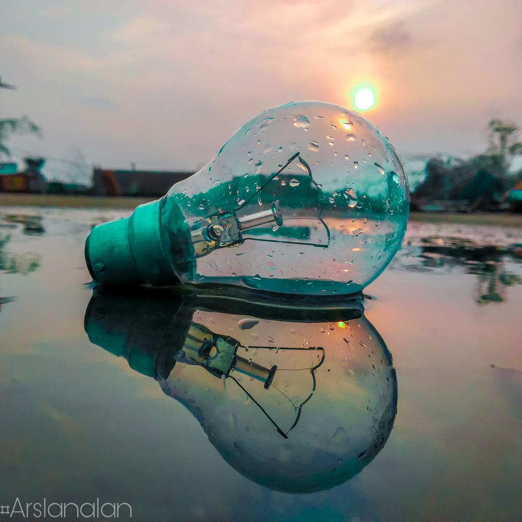 Arslanalan07's tweet photo. #lightbulb #lighting #light #lightfixture #lamp #water #lightingaccessory #sky #stilllifephotography #lampshade #photography #glass #composition #blue #moment #pic #pictures #photo #arslanalan #sunset #evening #color #bihar #pics #india #focus #creative #art #photos https://t.co/P5Xucp4GJG