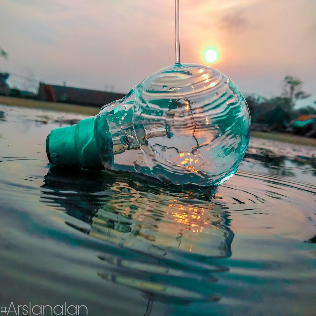 Arslanalan07's tweet photo. #lightbulb #lighting #light #lightfixture #lamp #water #lightingaccessory #sky #stilllifephotography #lampshade #photography #glass #composition #blue #moment #pic #pictures #photo #arslanalan #sunset #evening #color #bihar #pics #india #focus #creative #art #photos https://t.co/P5Xucp4GJG
