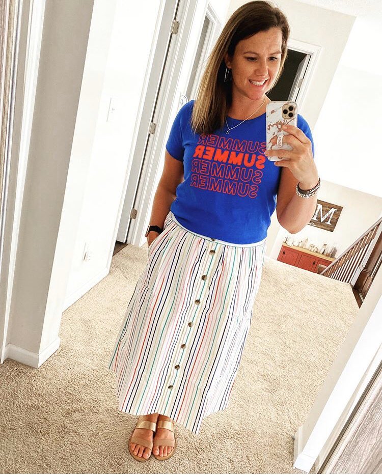 TangerTilton's tweet photo. Happening this weekend! Extra 60% off clearance + up to 70% off everything else in stores this weekend at J.Crew Factory. This outfit is only $32 with a #TangerStyle coupon.
➡️ Get your coupons here: https://t.co/tEUHhZydNx
(📸: IG trendyteacherstyle.amanda)
#deals #visitnh https://t.co/Pc9UHmY1ud