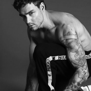 1d_perufanclub's tweet image. Como para cerrar el día de la mejor forma Liam x Hugo Boss
#StreamSTD #STREAMLP1 #RespectLiam 
A thread:
