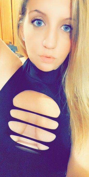 Make sure you don&rsquo;t miss my NSFW Snapchat! $30 Basic NSFW Access or Platinum w/unlimited Screenshots