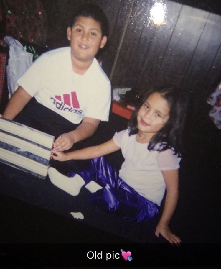 xoxocrystal95's tweet photo. Me and my bro #brother #90skid https://t.co/8oPCQhdXJl