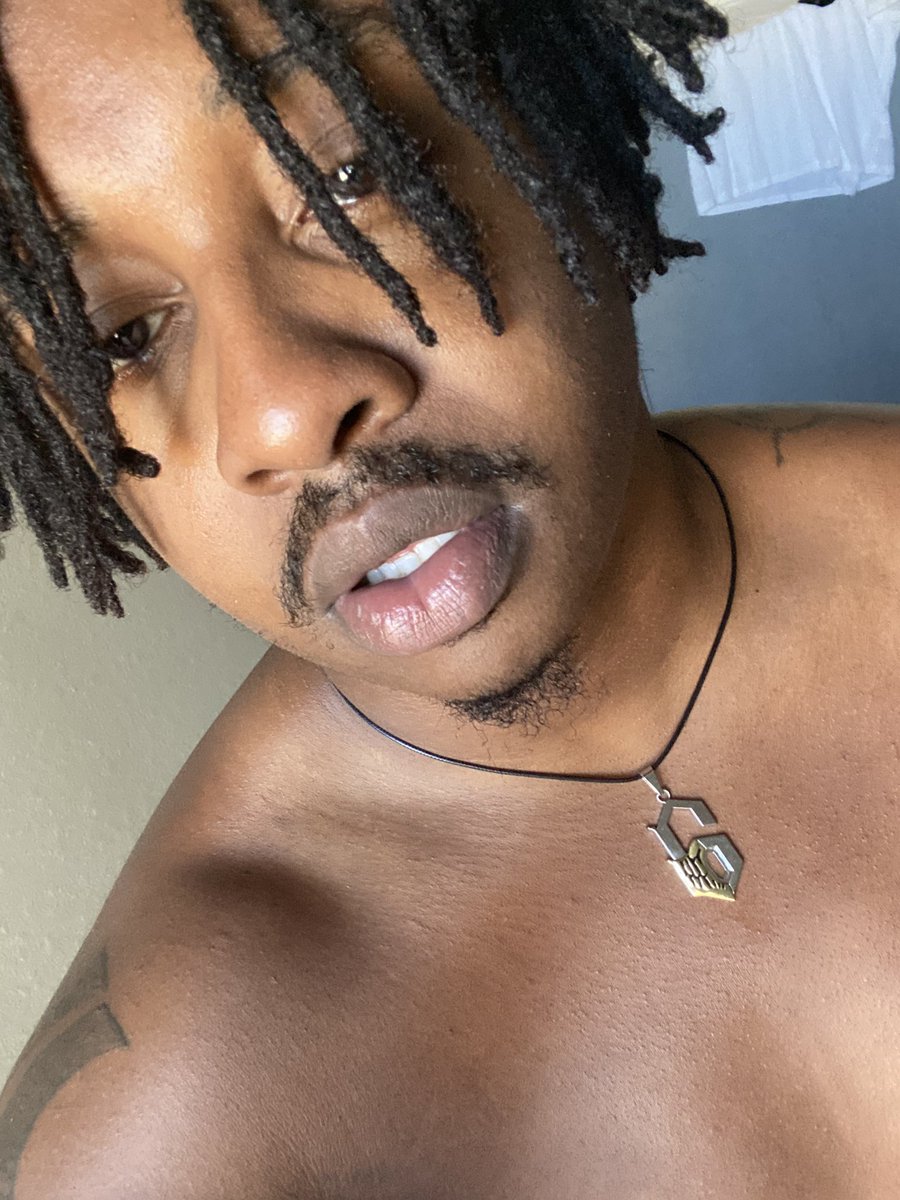 NumbuhCix's tweet photo. When I Tell You I Love My Locs &amp; My New Chain. https://t.co/YFGUolIzNh