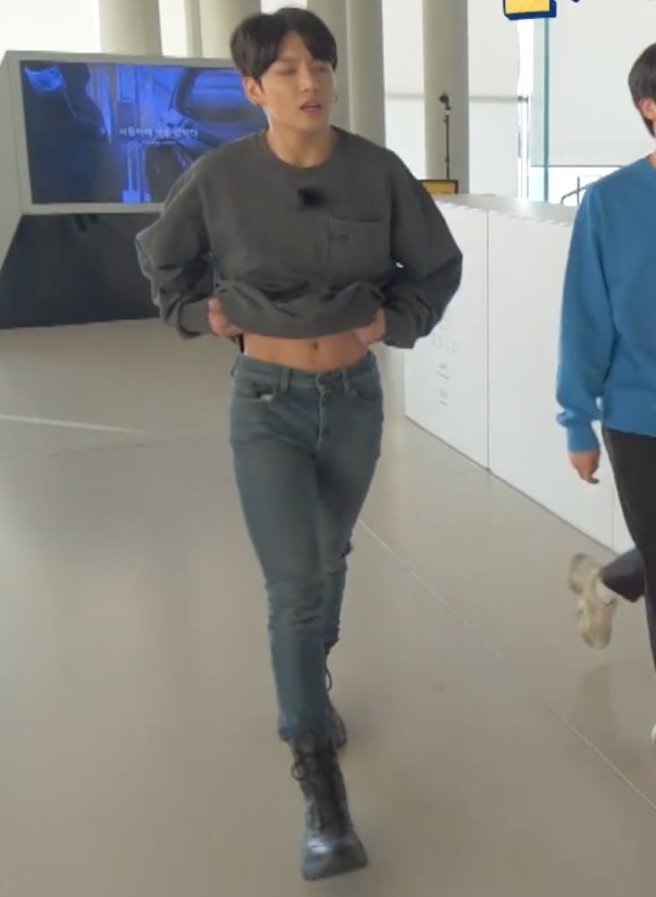 jungkook's body proportion ~ a thread