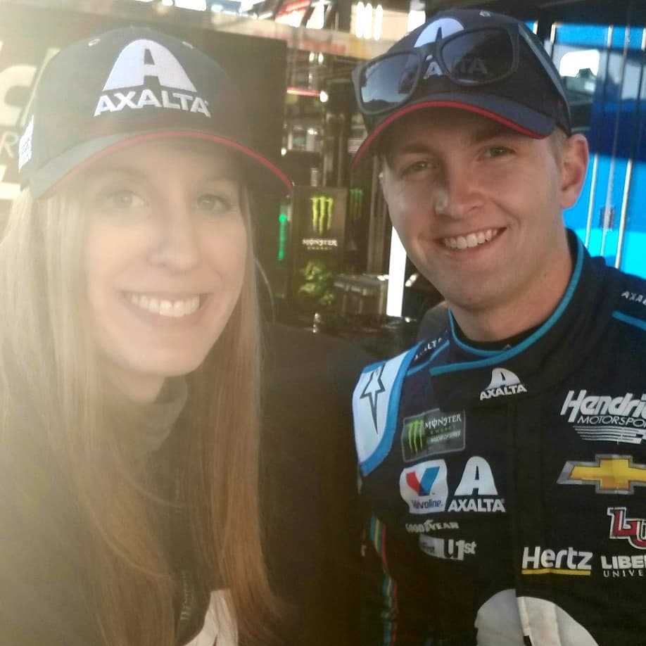 amanda_w198's tweet photo. @TeamHendrick @WilliamByron @MISpeedway I miss it so much πͺ thank you for this opportunity, it would be great to have William sign my pic!!!! #24THEWIN https://t.co/dKLqxpWb8o