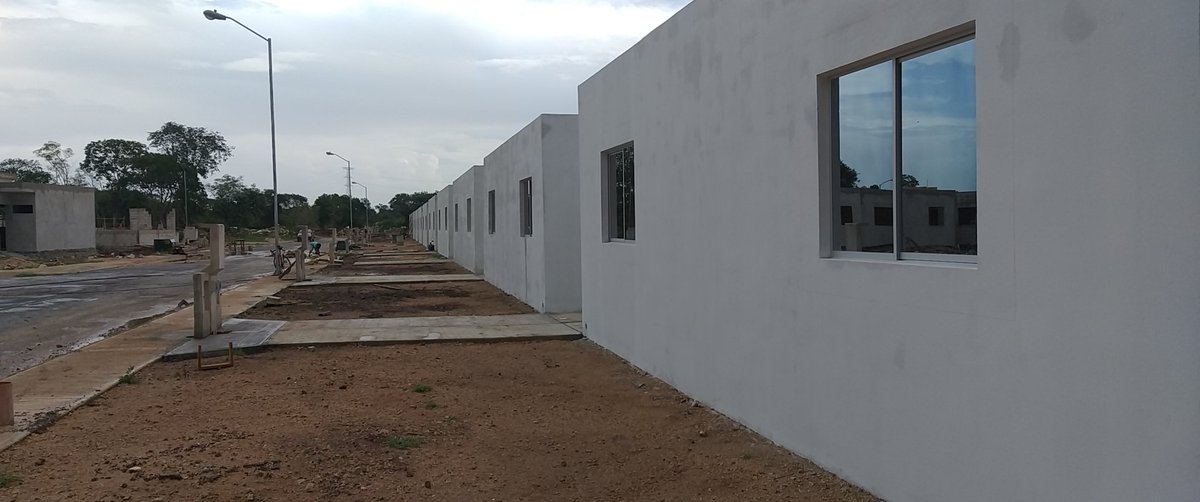 VACONSA's tweet photo. #vaconsa #todobienhecho #merida #valledeuman #hogaressm @vaconsa Hogares SM de México SA de CV Valle de Uman Residencial #growing #nuevosproyectos 22 viviendas,  y 16 viviendas cimentacion Mamposteria. Semana 16 https://t.co/XqJkSV66xl https://t.co/jsDO980JVR