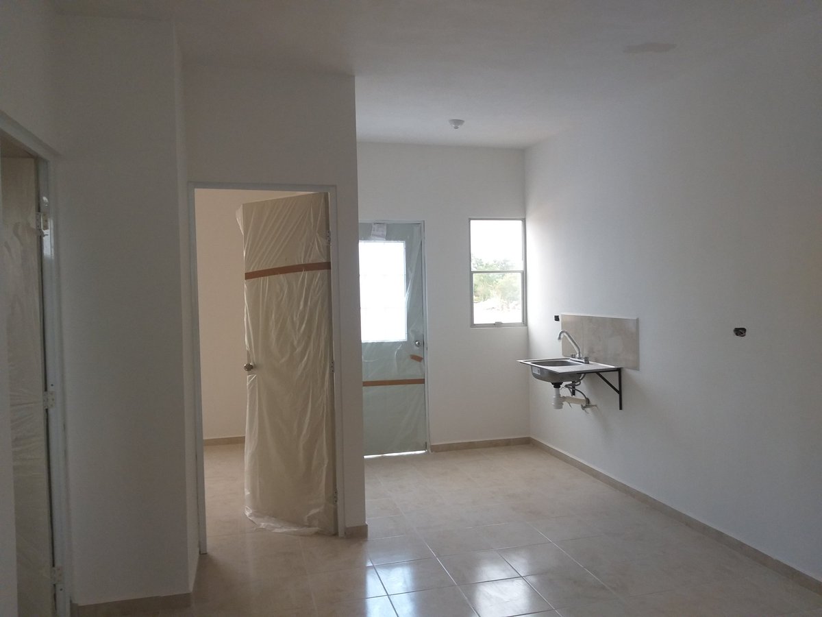 VACONSA's tweet photo. #vaconsa #todobienhecho #merida #valledeuman #hogaressm @vaconsa Hogares SM de México SA de CV Valle de Uman Residencial #growing #nuevosproyectos 22 viviendas,  y 16 viviendas cimentacion Mamposteria. Semana 15 https://t.co/XqJkSV66xl https://t.co/OA3Qze7ioF