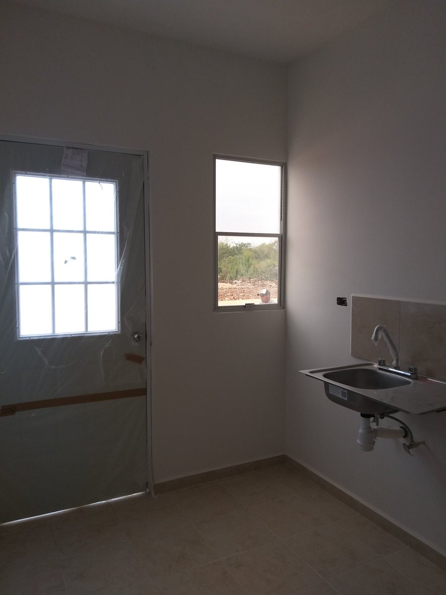 VACONSA's tweet photo. #vaconsa #todobienhecho #merida #valledeuman #hogaressm @vaconsa Hogares SM de México SA de CV Valle de Uman Residencial #growing #nuevosproyectos 22 viviendas,  y 16 viviendas cimentacion Mamposteria. Semana 15 https://t.co/XqJkSV66xl https://t.co/OA3Qze7ioF
