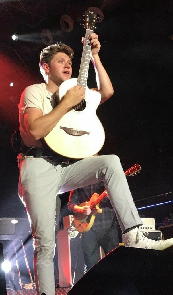 𝐼𝓃 𝐻𝒾𝓈 𝐸𝓁𝑒𝓂𝑒𝓃𝓉