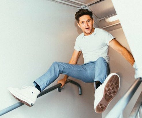 𝐸𝓃𝒹𝒾𝓃𝑔 𝒪𝓉𝒽𝑒𝓇 𝑀𝑜𝒹𝑒𝓁𝓈 𝒞𝒶𝓇𝑒𝑒𝓇𝓈