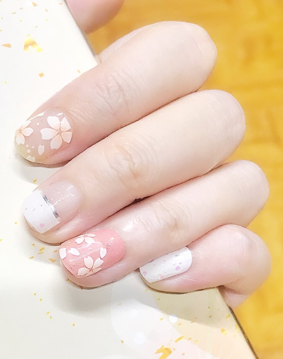 刀剣乱舞 刀帳no130で1月30日は鶴丸国永の日 1月30日は刀帳番号130番鶴丸国 ふぉゆ 次イベは8月のイラスト