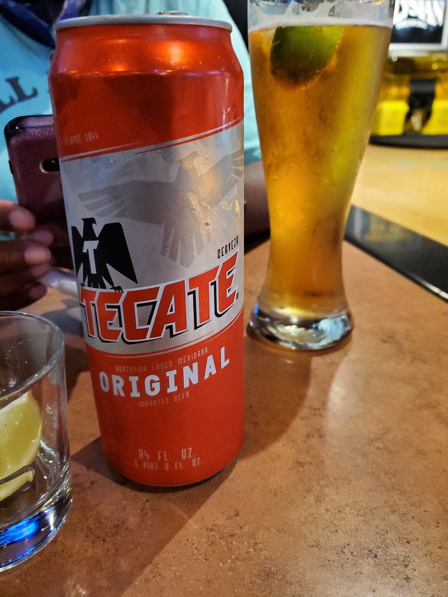 Around_Seattle's tweet photo. It's #TecateTime currently https://t.co/F2dWU9qZoO