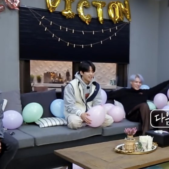 ᵗⁱⁿʸ ᴊᴜɴɢ sᴜʙɪɴ ( ´•̥-•̥` )