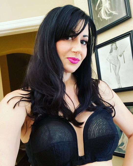 Aiden Valentine #Fetishcon #FetCon – Hoemega.Com’s pics and videos