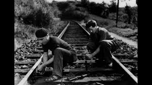 merlinpapin3's tweet photo. J'ai pas loupé ma correspondance malgré que les rails aient fondus sous la chaleur et je vote donc pour #SondageCinéTrain pour #LaBatailleduRail De #RenéClément Avec Jean Daurand, Jean Clarieux, Tony Laurent , parce que les trains ont servis
@Jouxplane83 @FredOL69007 @tbarnaud https://t.co/12lBN7PKsN