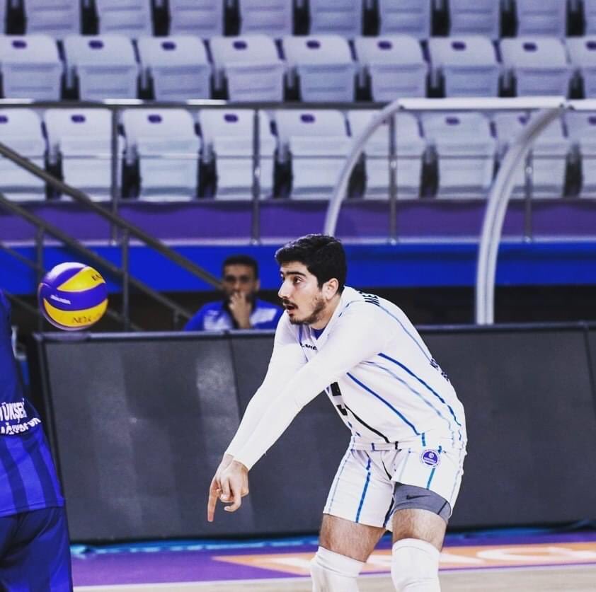 Erkekler 1. Lig ekiplerinden Kocaeli BŞB. Kağıt Spor, iç transferde libero Mertcan Akın ile sözleşme yeniledi.