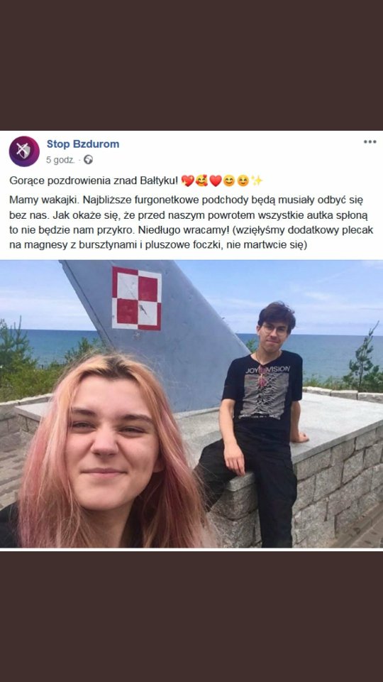 FilomenaRutkow2's tweet photo. @OzdobaJacek @kuleta_radek Pomysł Michała=Margot
na biznes LGBT wygląda tak:
Michał ogłasza, że jest dziewczyną, jego dziewczyna ogłasza, że jest lesbijką
organizują zbiórki na walkę o przywileje dla lesbijek i trans https://t.co/fYfXYGYWKJ